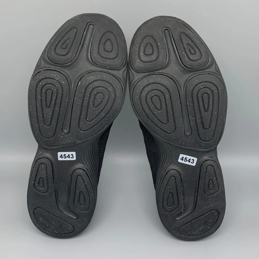 Nike Revolution 4 Black Running Shoes 943309-004 Youth 6Y Women's Sz 7.5‎